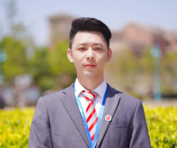 1650962565119262.jpg 杨韬.jpg