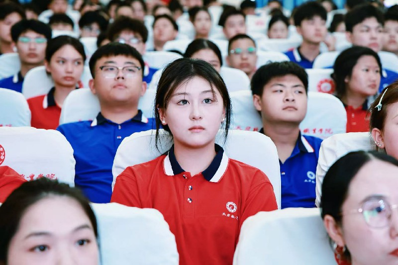 1758179746821907.jpg f0a9f1d42f0e72c1ed30f4a38c7f0925.jpg