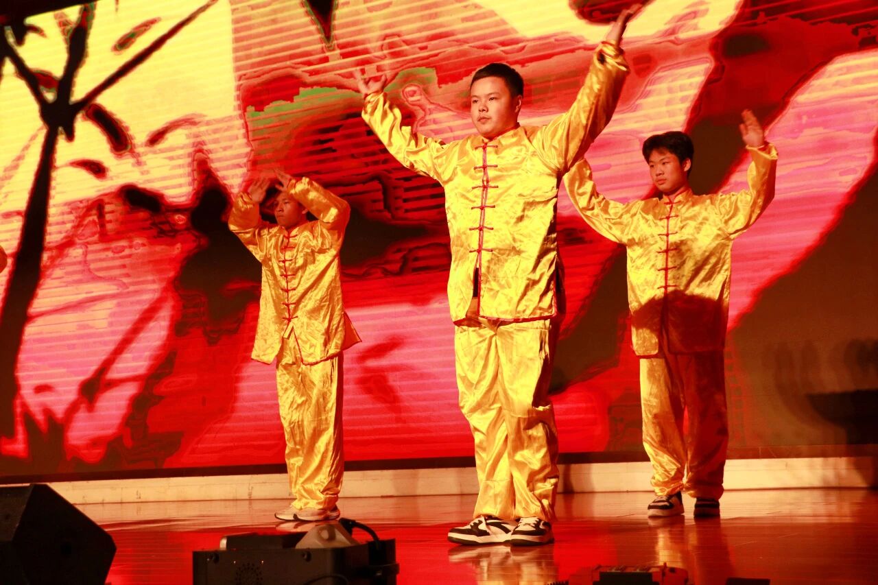 1764675023109253.jpg 微信图片_2025-12-02_192701_171.jpg