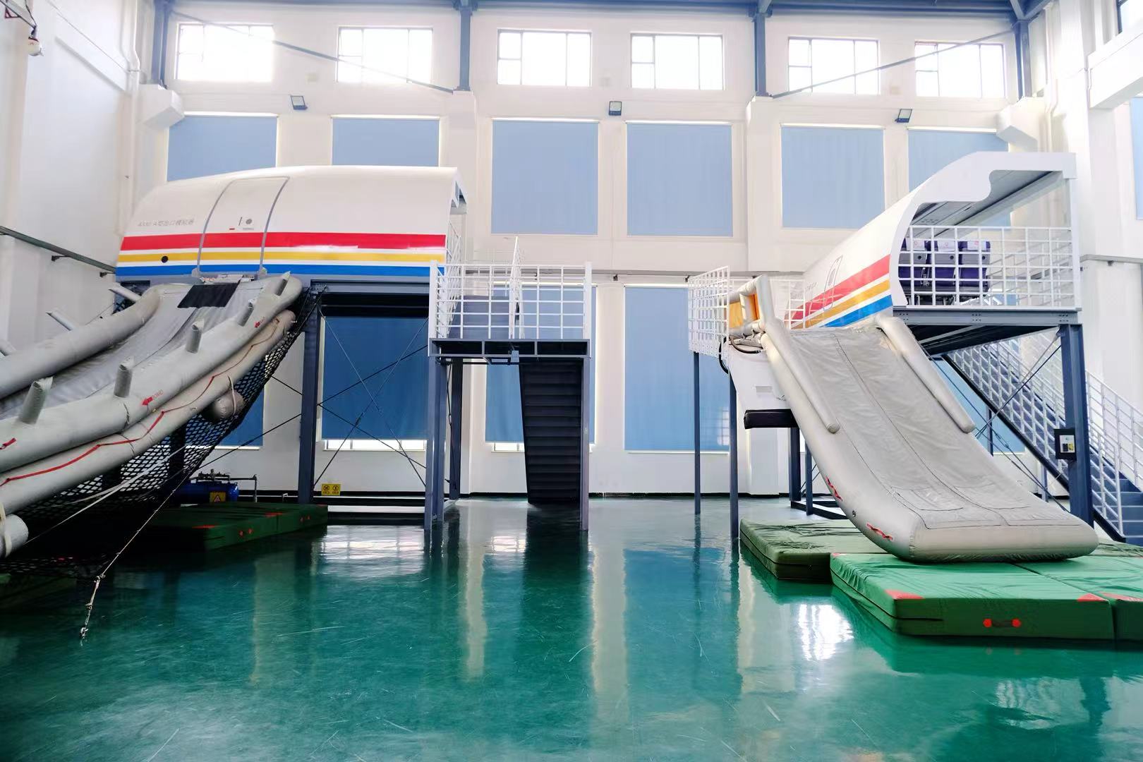 6.A320 III型出口模拟器2.jpg